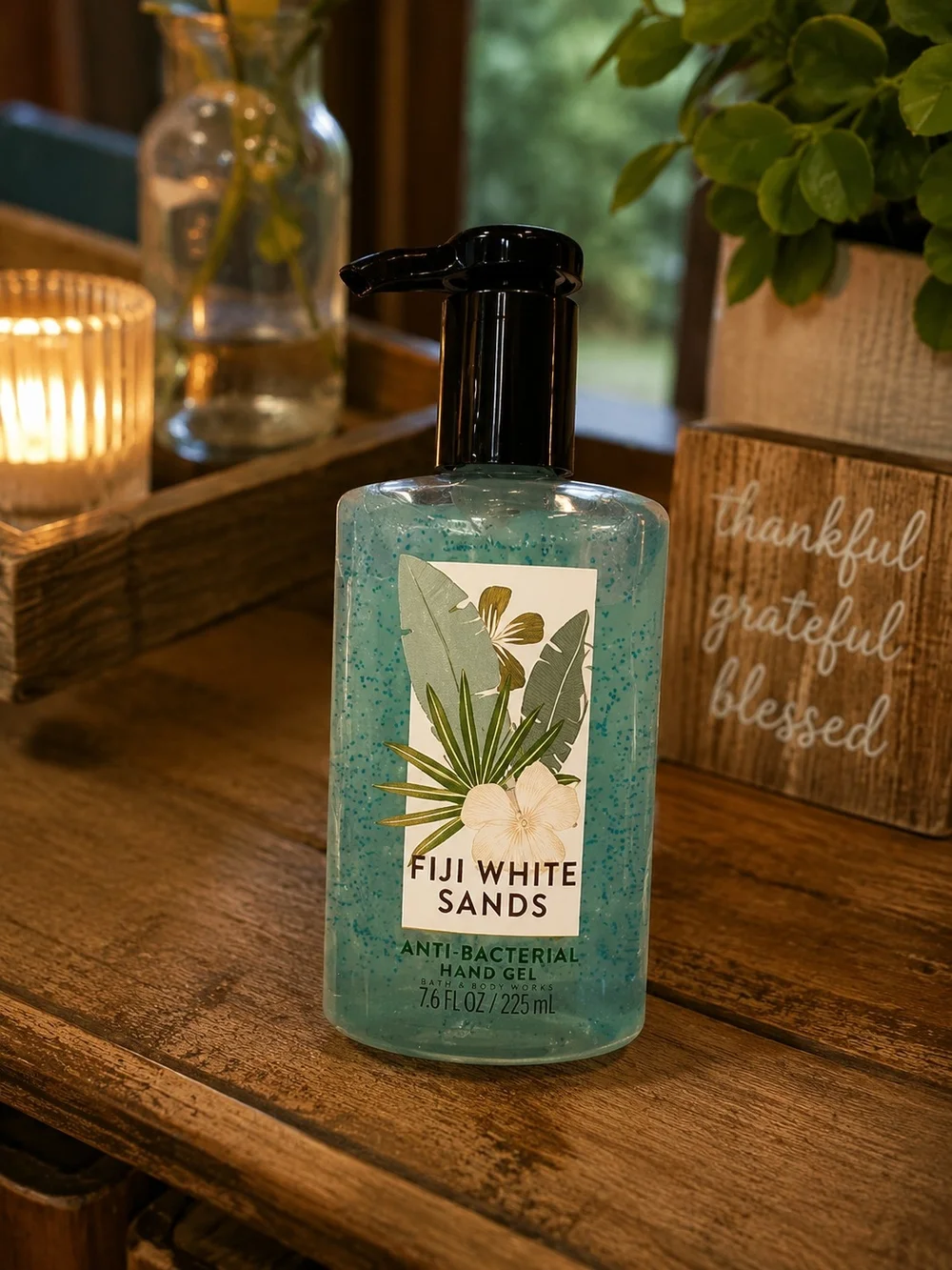 Bath & Body Works Fiji White Sands Hand Gel - Aqua Blue